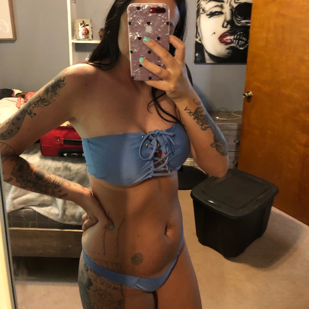 Blue strapless bikini